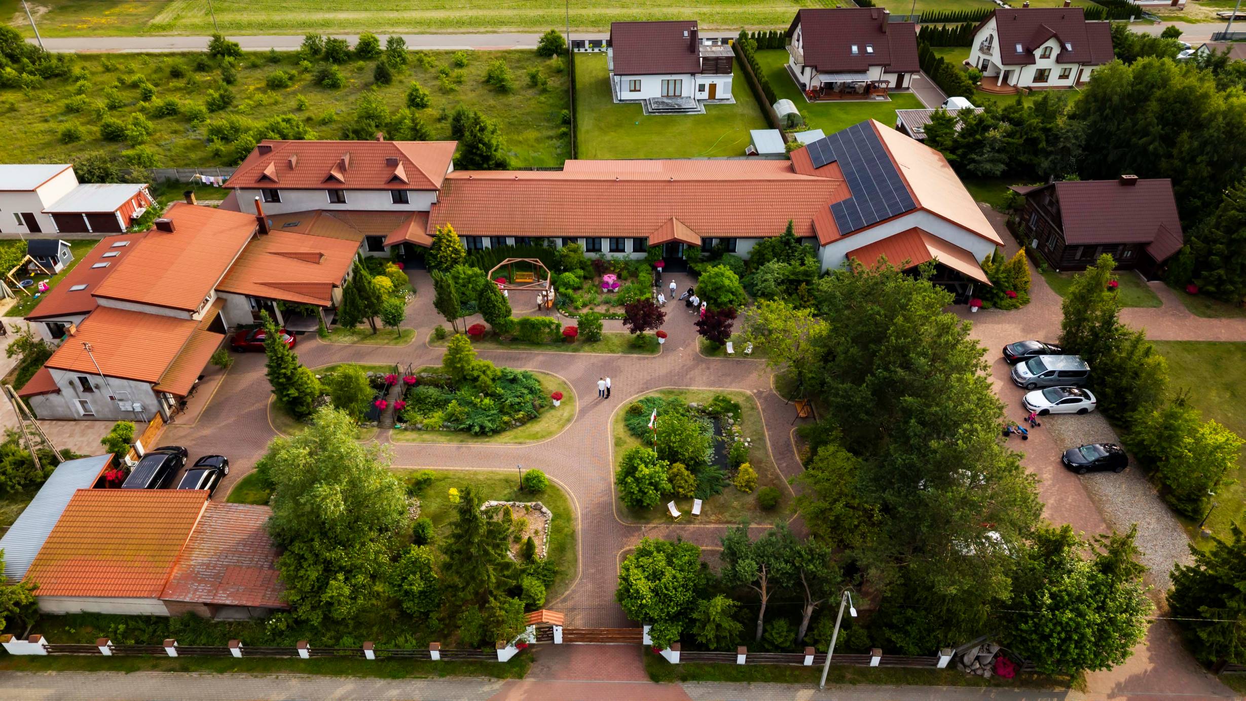 sala bankietowa pokoje noclegi kurpie przyroda natura roślinność wesele